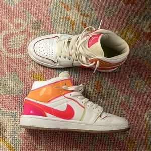 air Jorden neon shoes